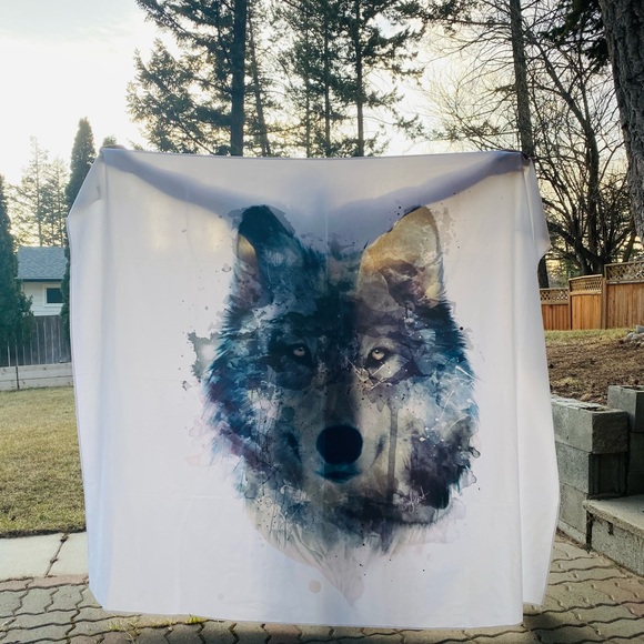 Wolf Tapestry - Picture 3 of 9